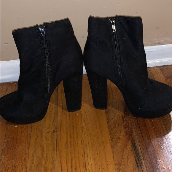 Black Forever 21 Booties - Picture 5 of 8